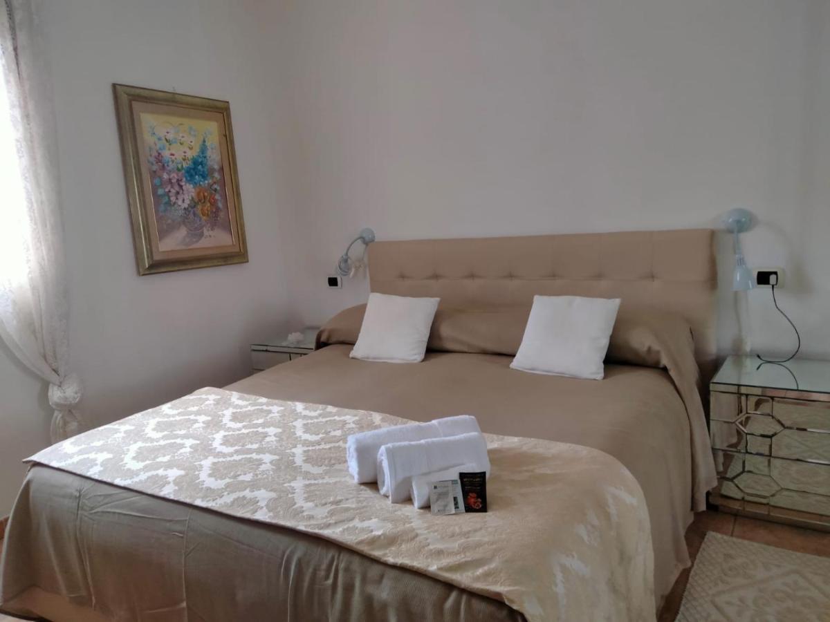 La Casa Dei Fenicotteri Bed & Breakfast Olbia Eksteriør bilde